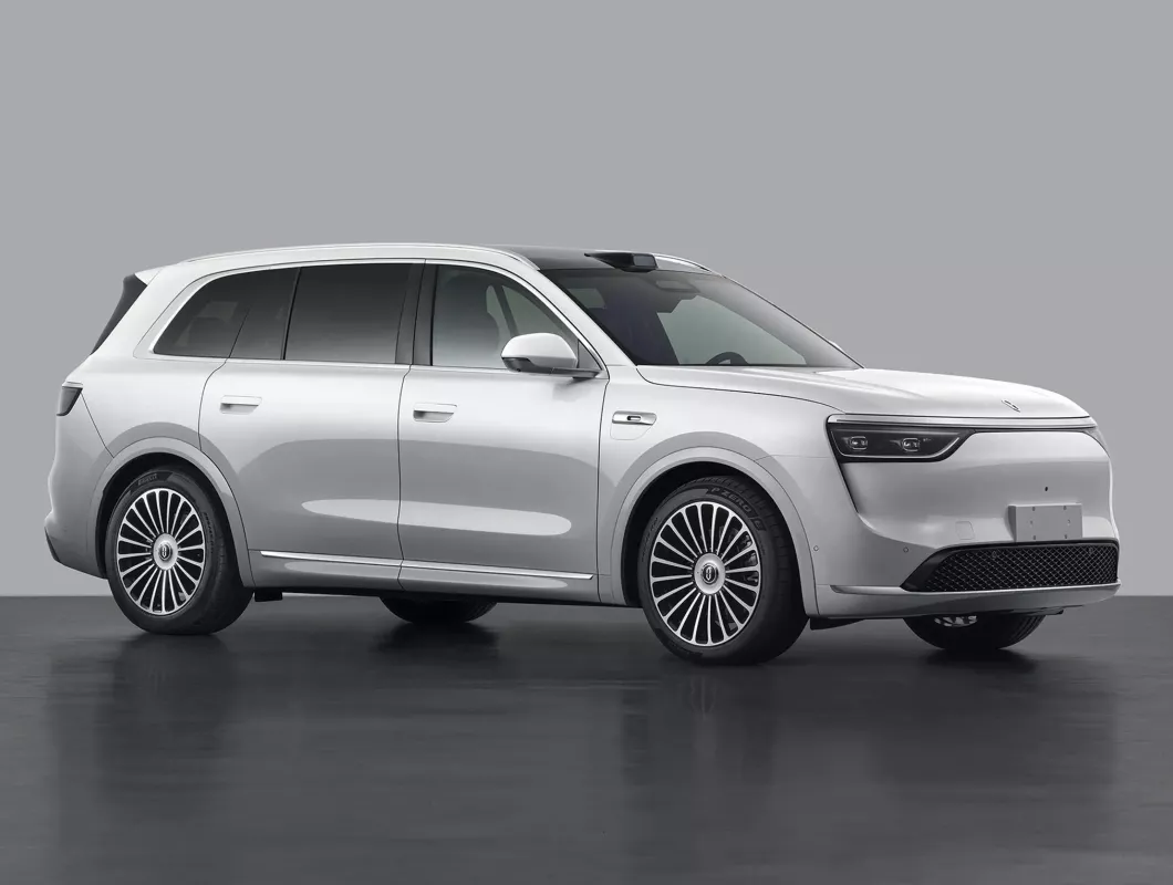 AITO M8 – The Intelligent Family Flagship SUV
