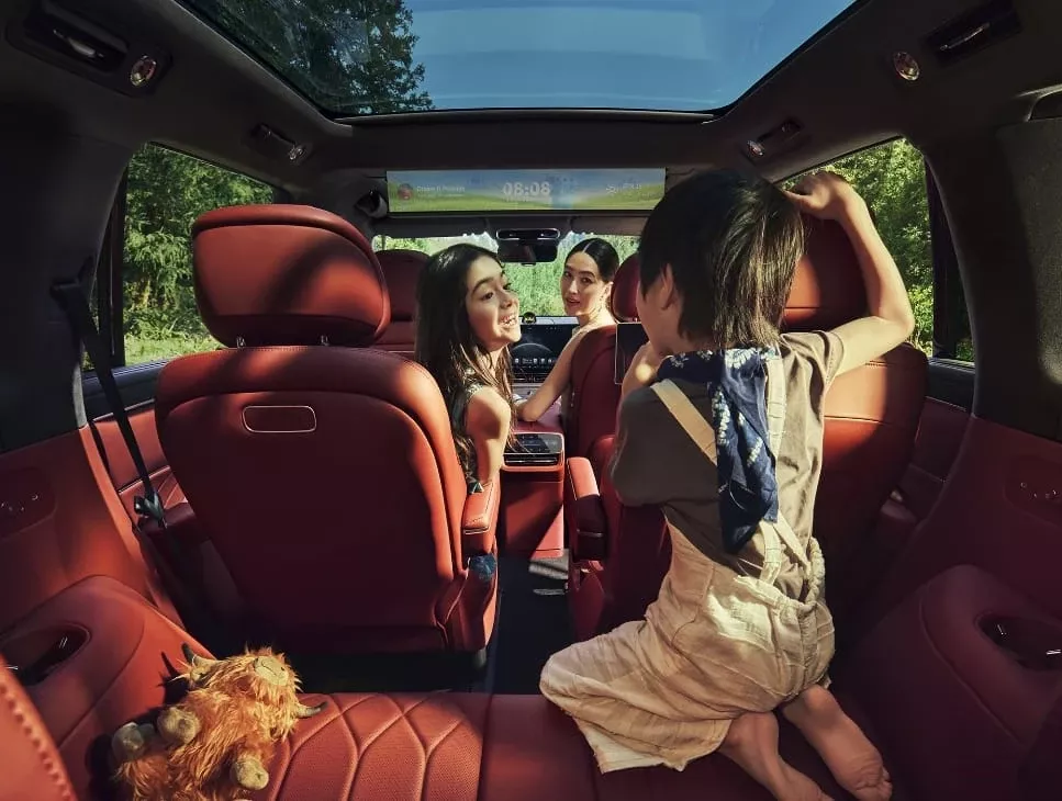 AITO M8 – The Intelligent Family Flagship SUV
