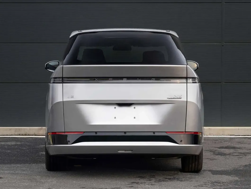 Peng X9 Flagship MPV | 7-Seater EV with Active Rear Steering