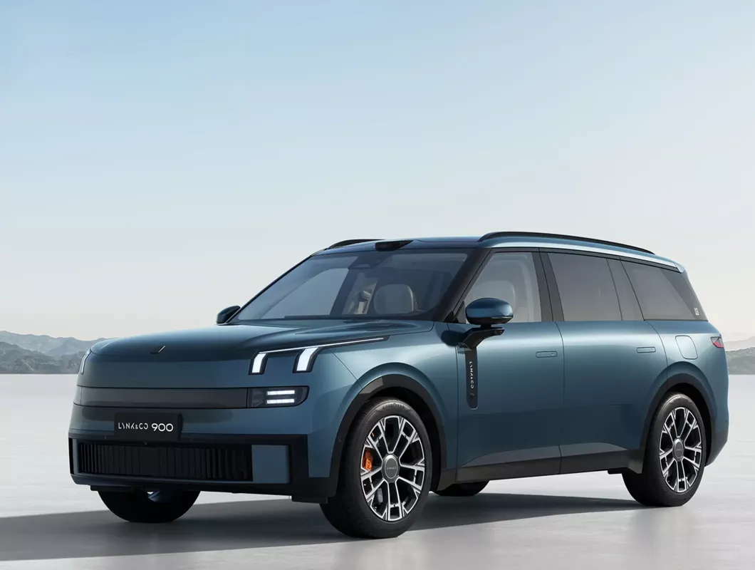 Lynk & Co 900